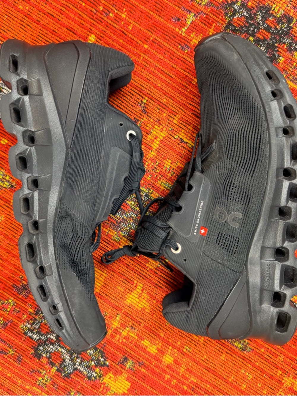 NWOT On Running Black Women’s Running Shoes - Picture 4 of 8